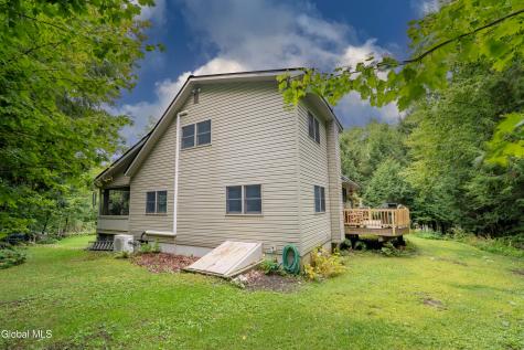 379 N Shore Road Gloversville NY 12078