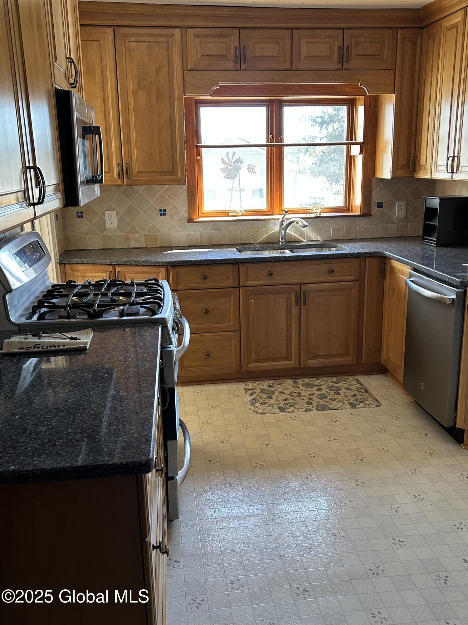 32 Delaware Avenue Rensselaer NY 12144