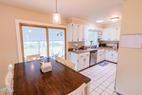 11 Forest Drive Colonie NY 12205