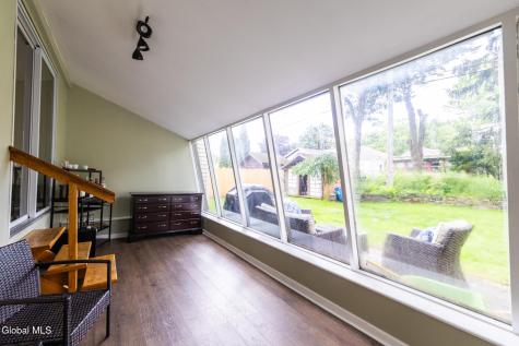 11 Forest Drive Colonie NY 12205