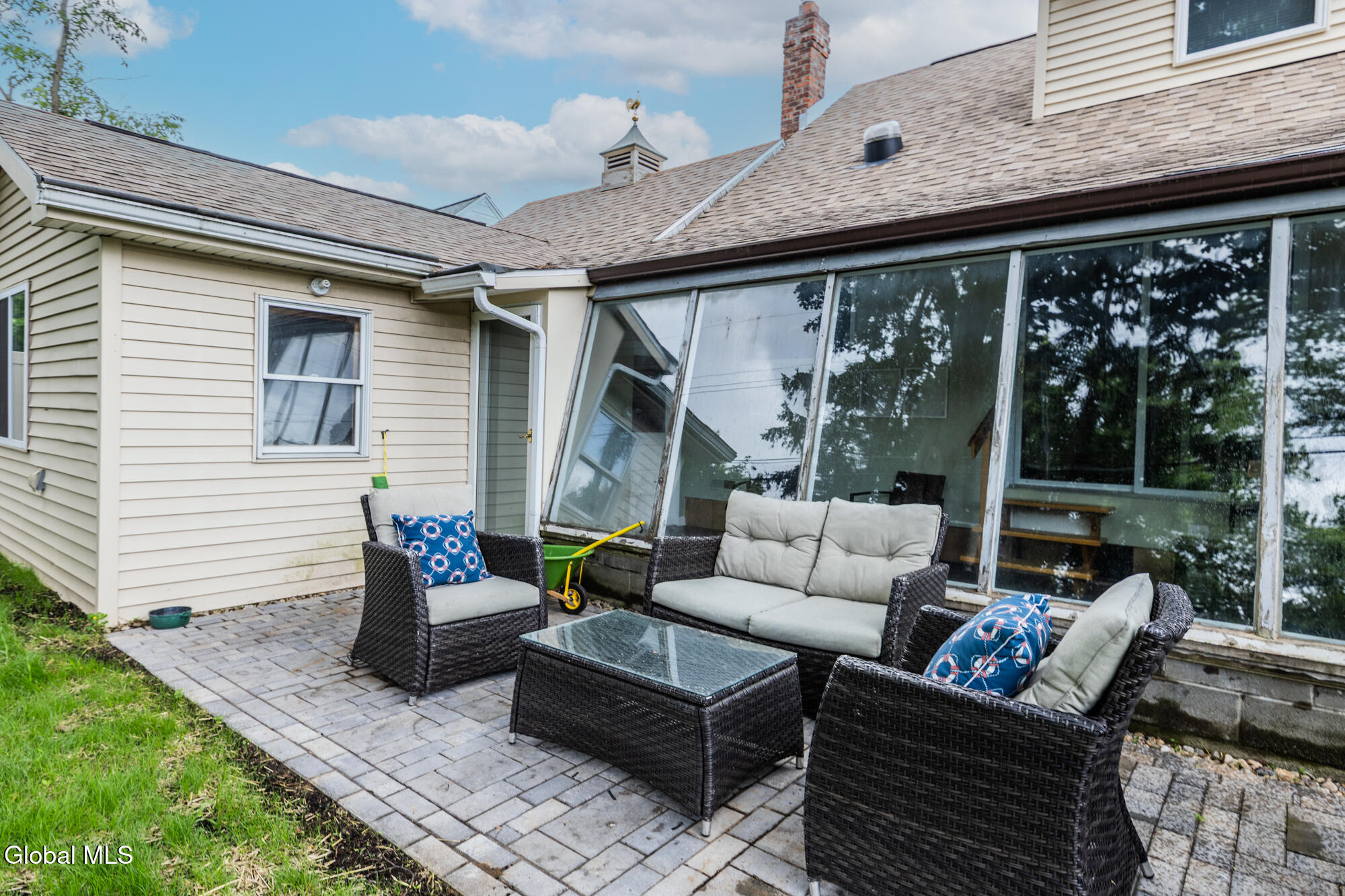 11 Forest Drive Colonie NY 12205