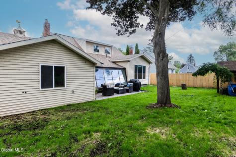 11 Forest Drive Colonie NY 12205