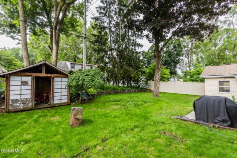 11 Forest Drive Colonie NY 12205