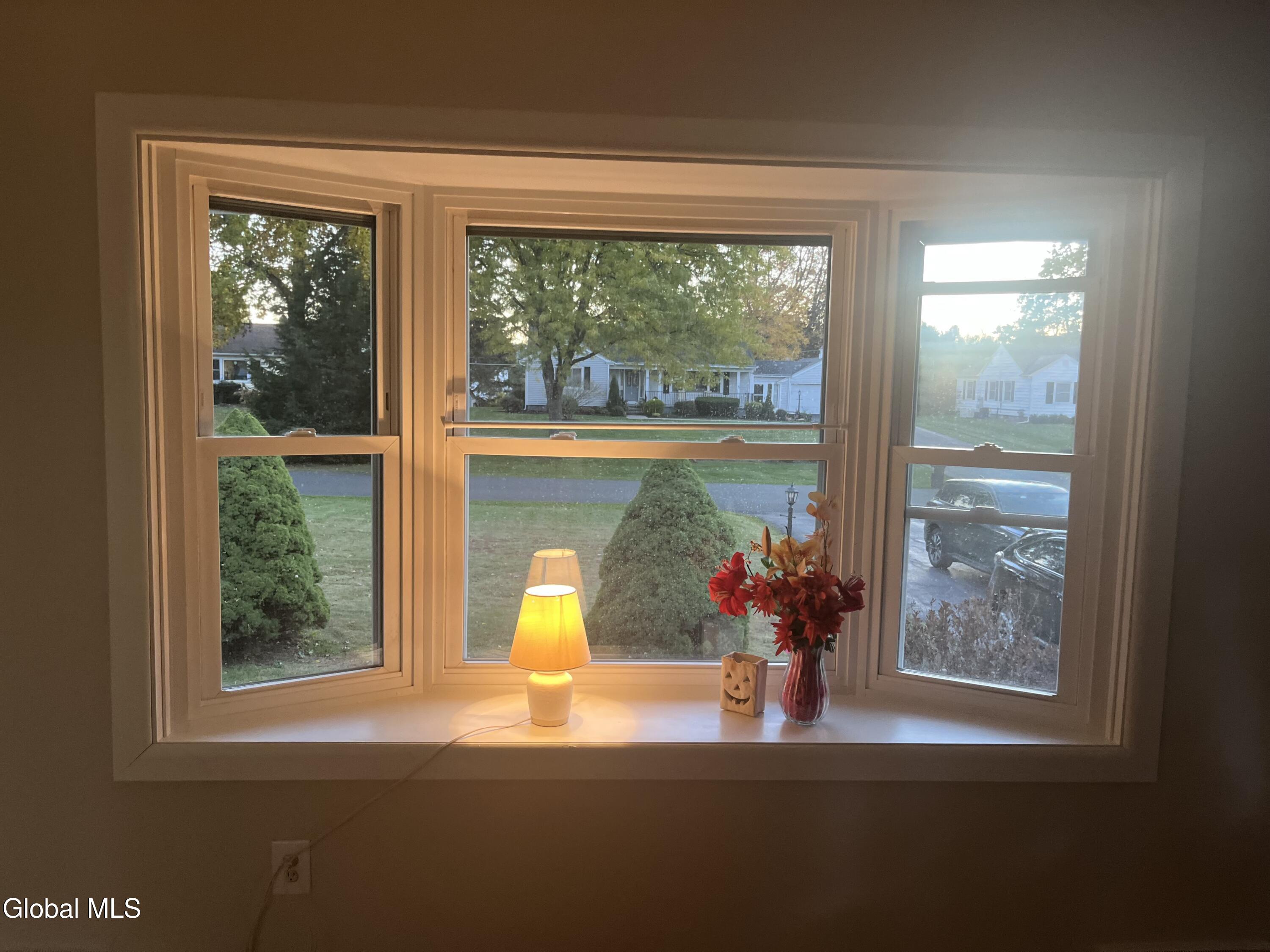 242 Pinewood Drive Schenectady NY 12303