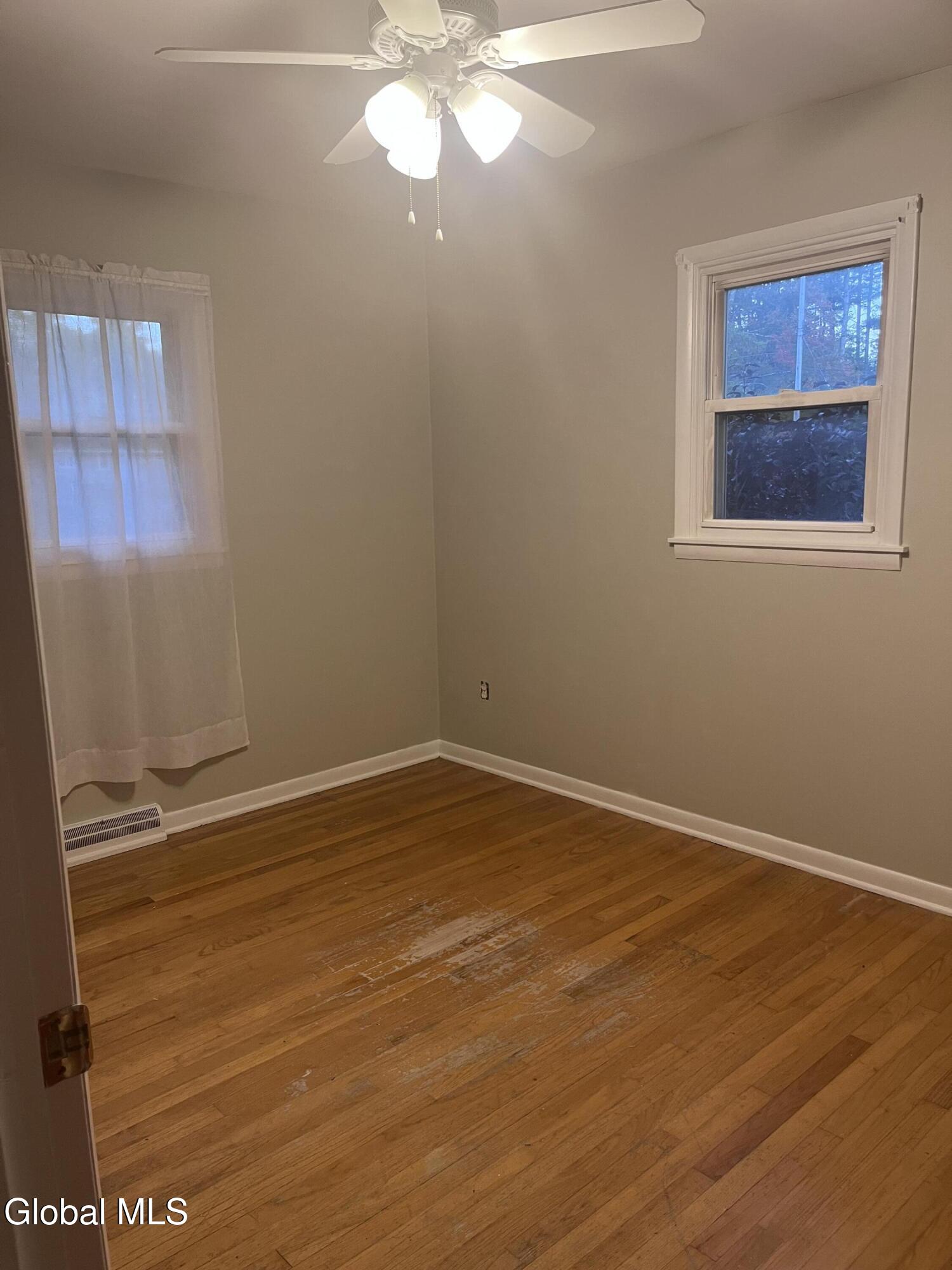242 Pinewood Drive Schenectady NY 12303