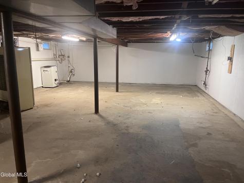 242 Pinewood Drive Schenectady NY 12303
