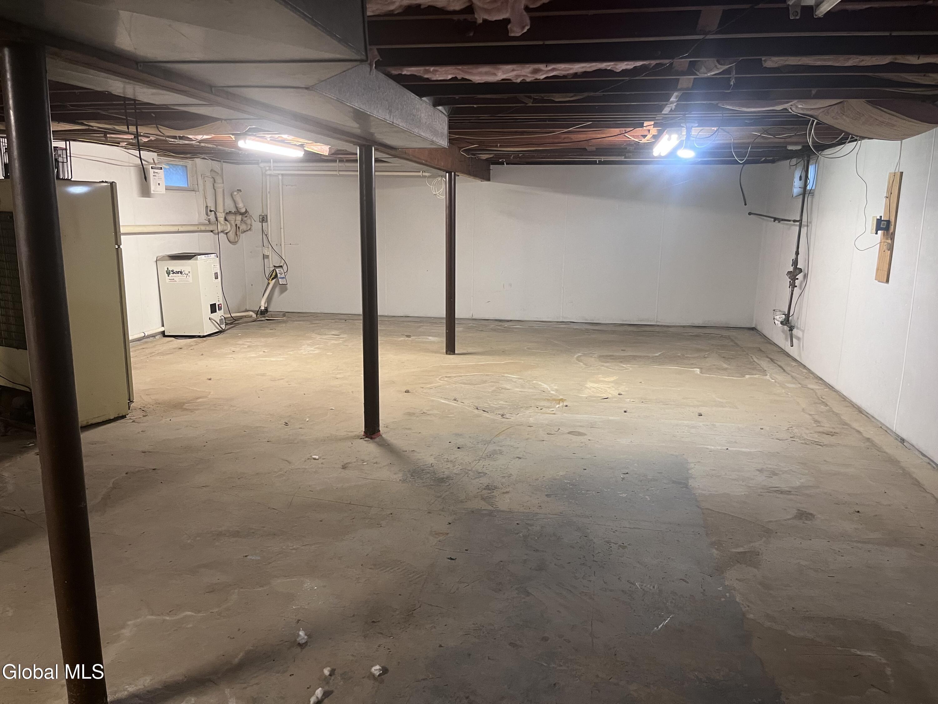 242 Pinewood Drive Schenectady NY 12303