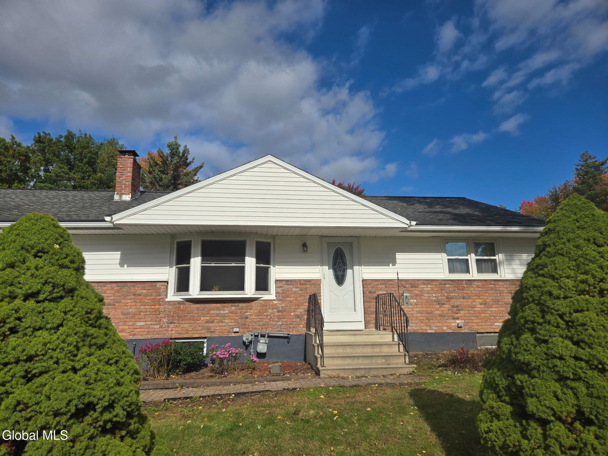 242 Pinewood Drive Schenectady NY 12303