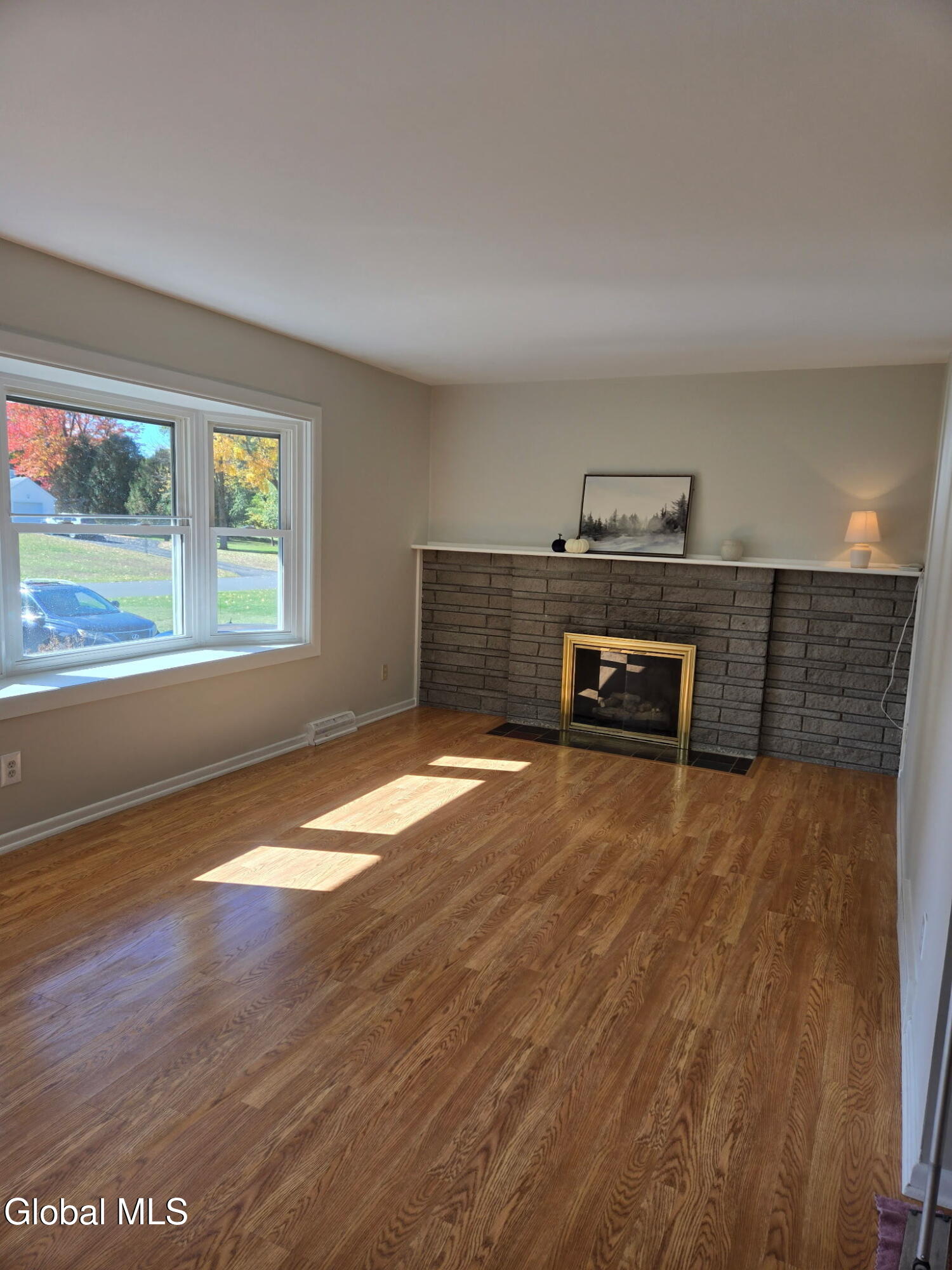 242 Pinewood Drive Schenectady NY 12303