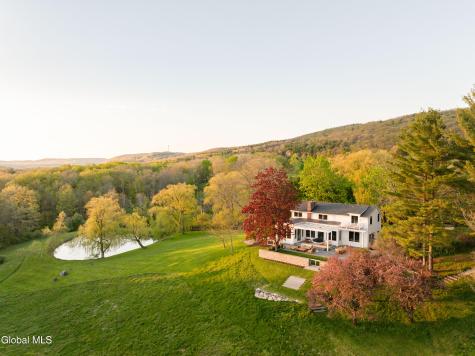 54 Far View Lane Hillsdale NY 12529