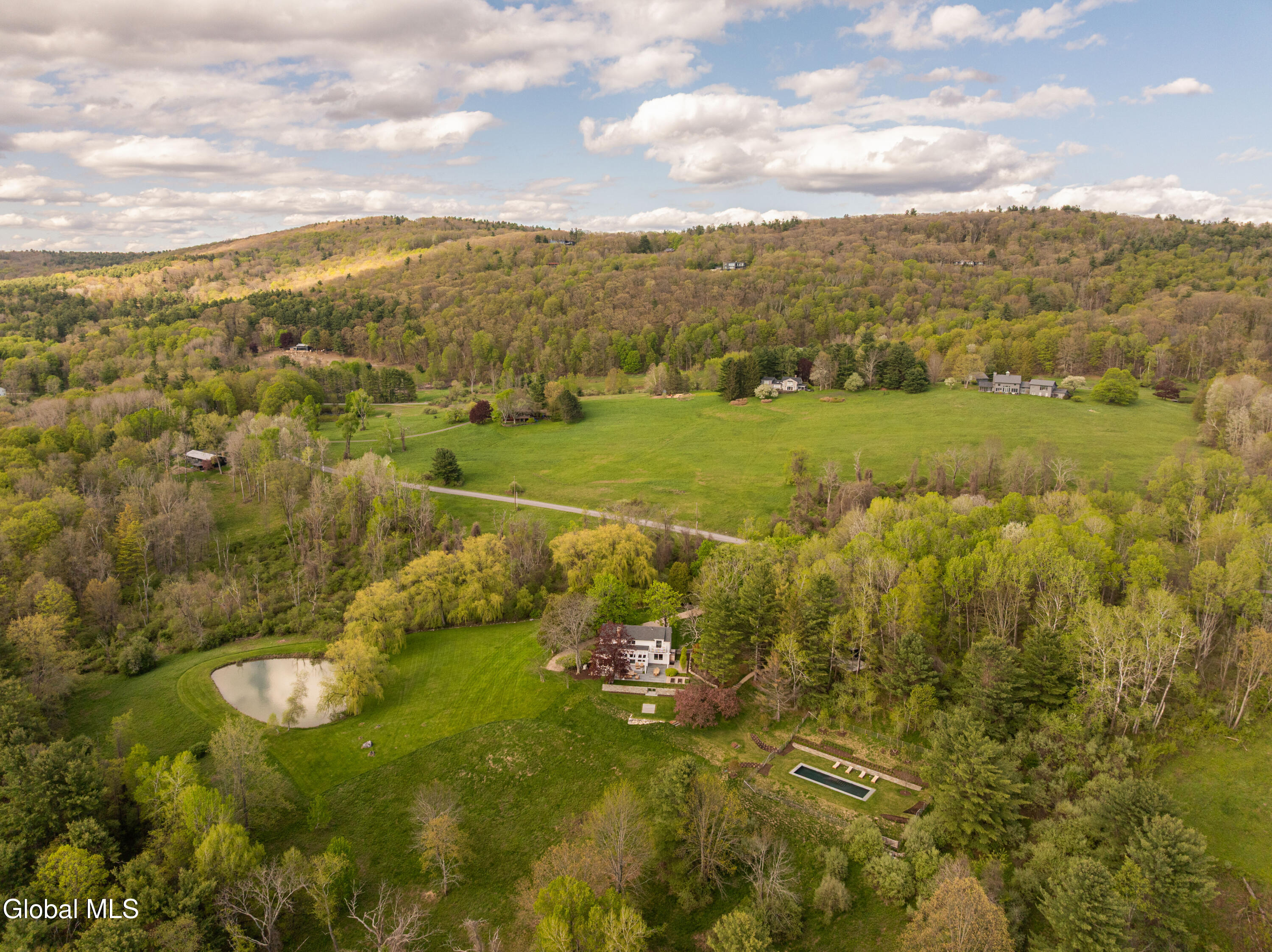 54 Far View Lane Hillsdale NY 12529