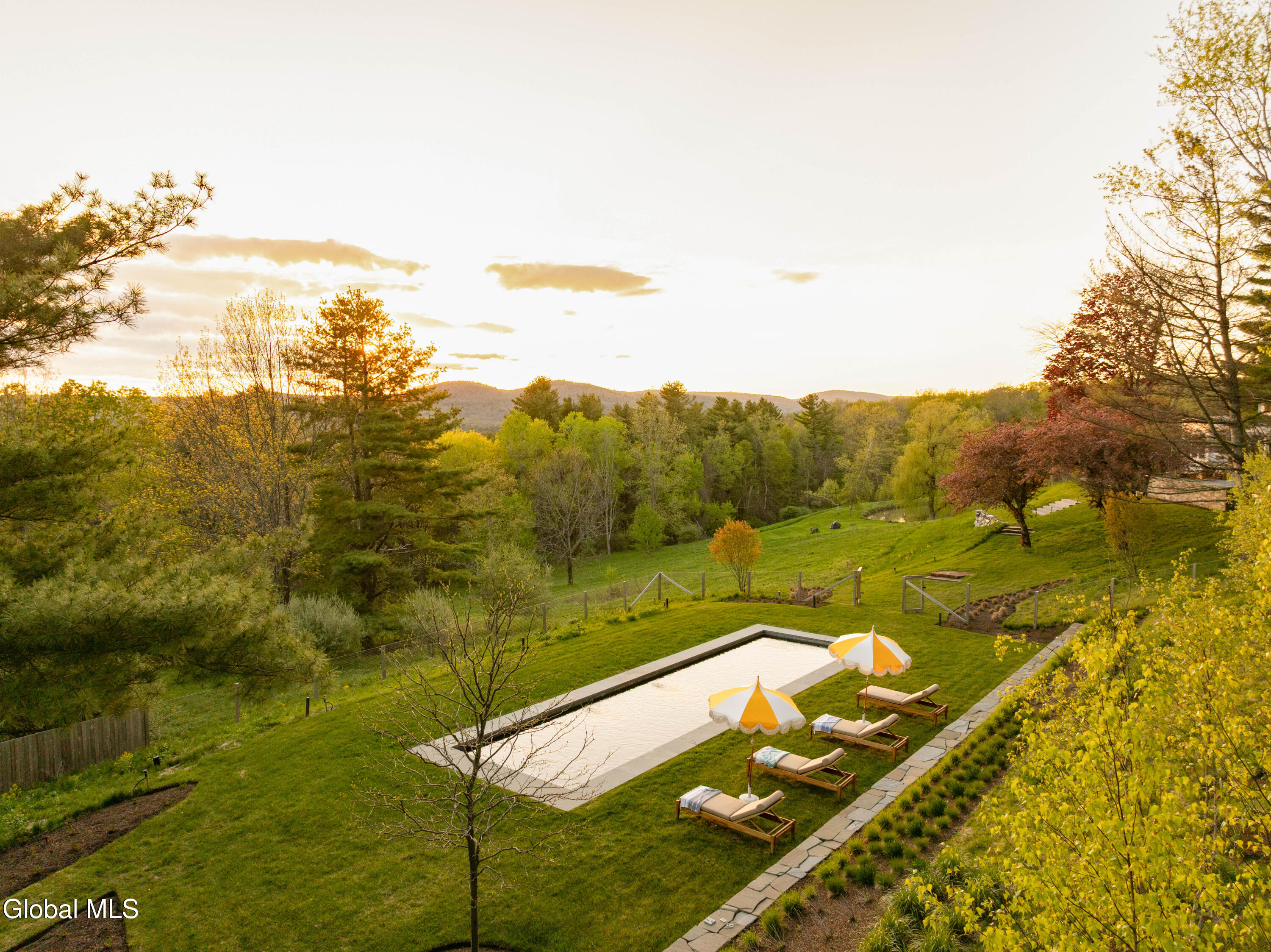 54 Far View Lane Hillsdale NY 12529