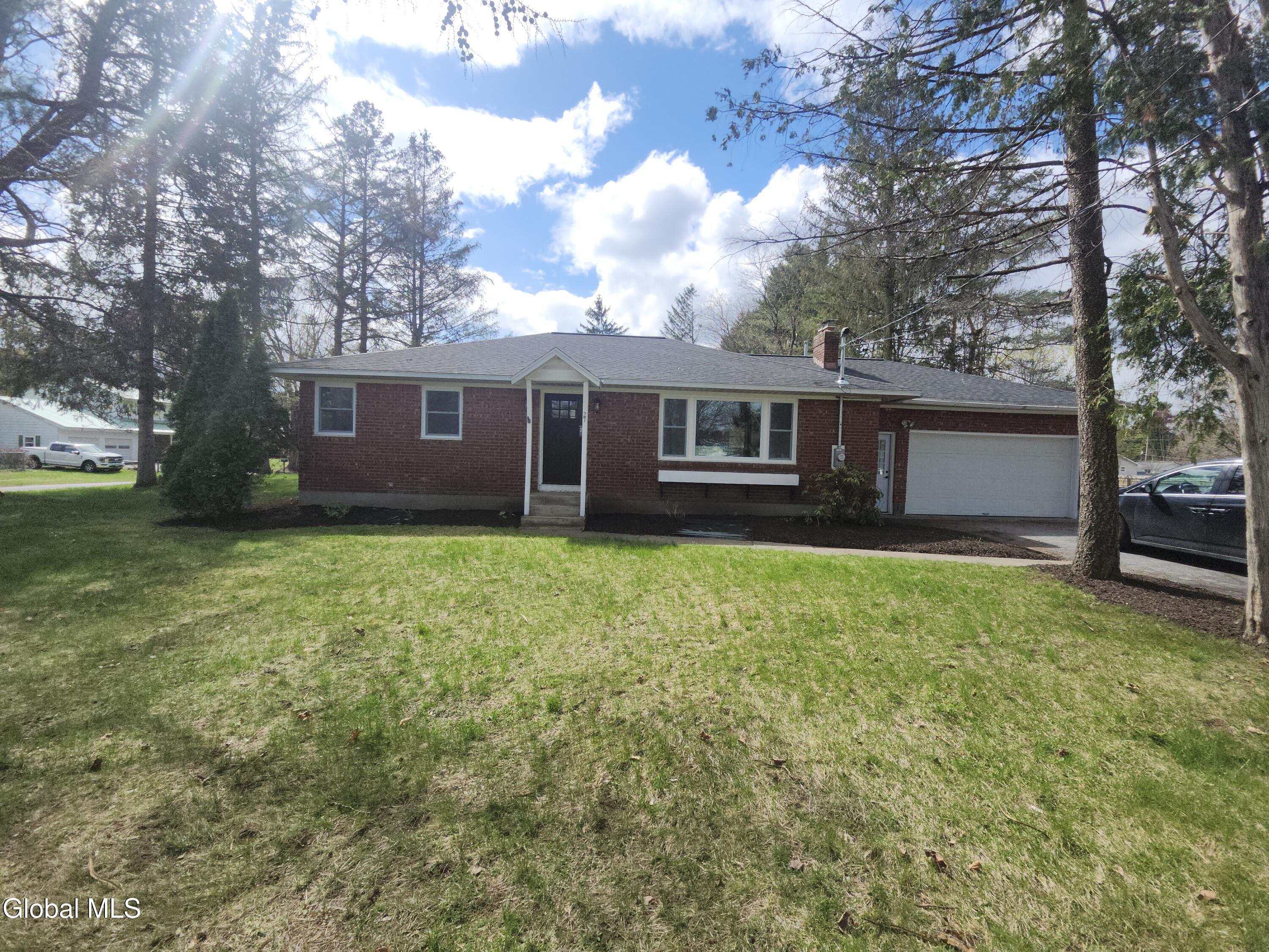 27 Kirby Road Saratoga Springs NY 12866