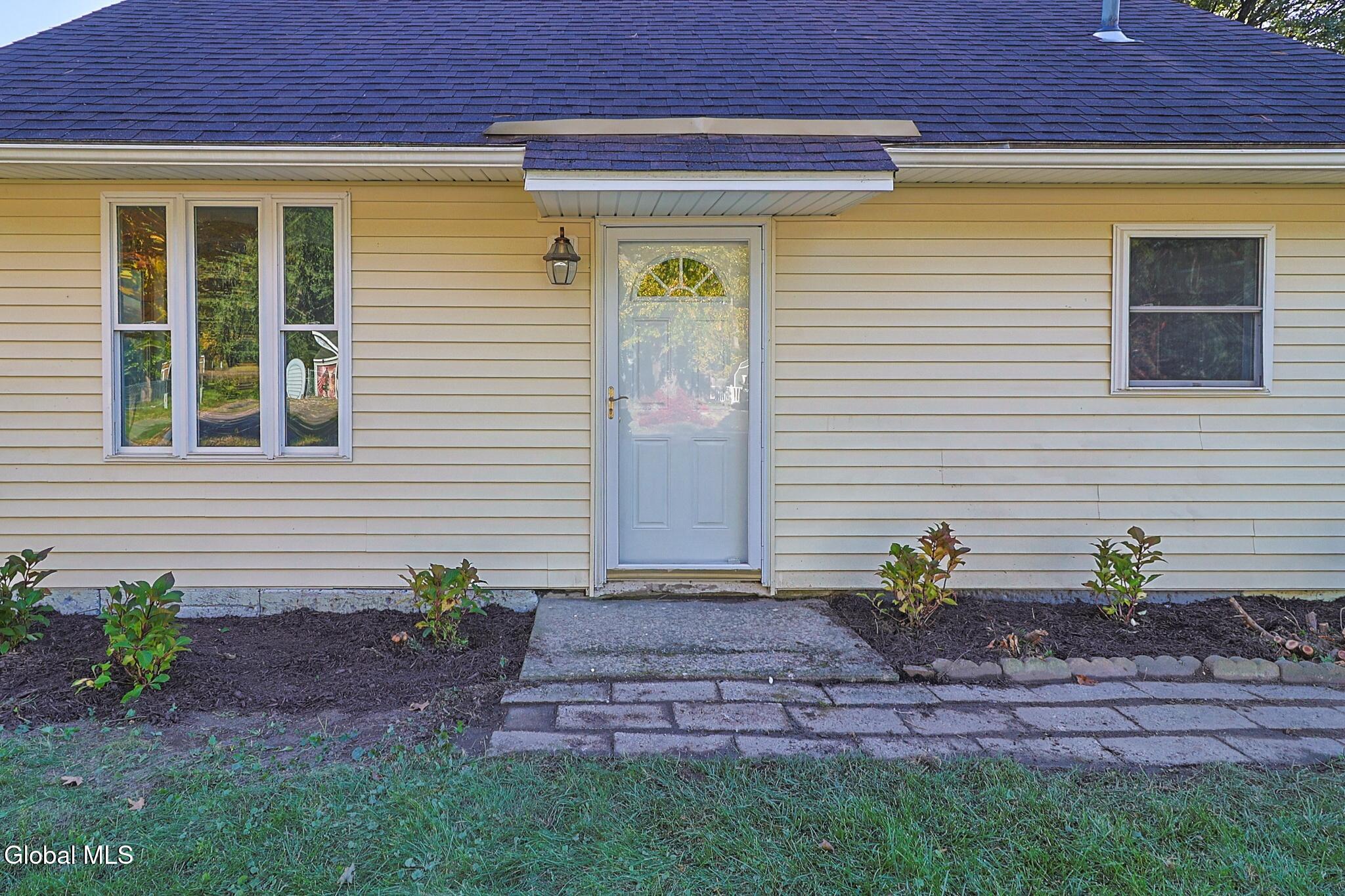 1118 Deforest Street Schenectady NY 12303