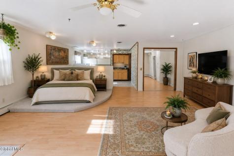 39 Glenridge Road Glenville NY 12302