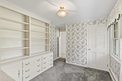 39 Glenridge Road Glenville NY 12302