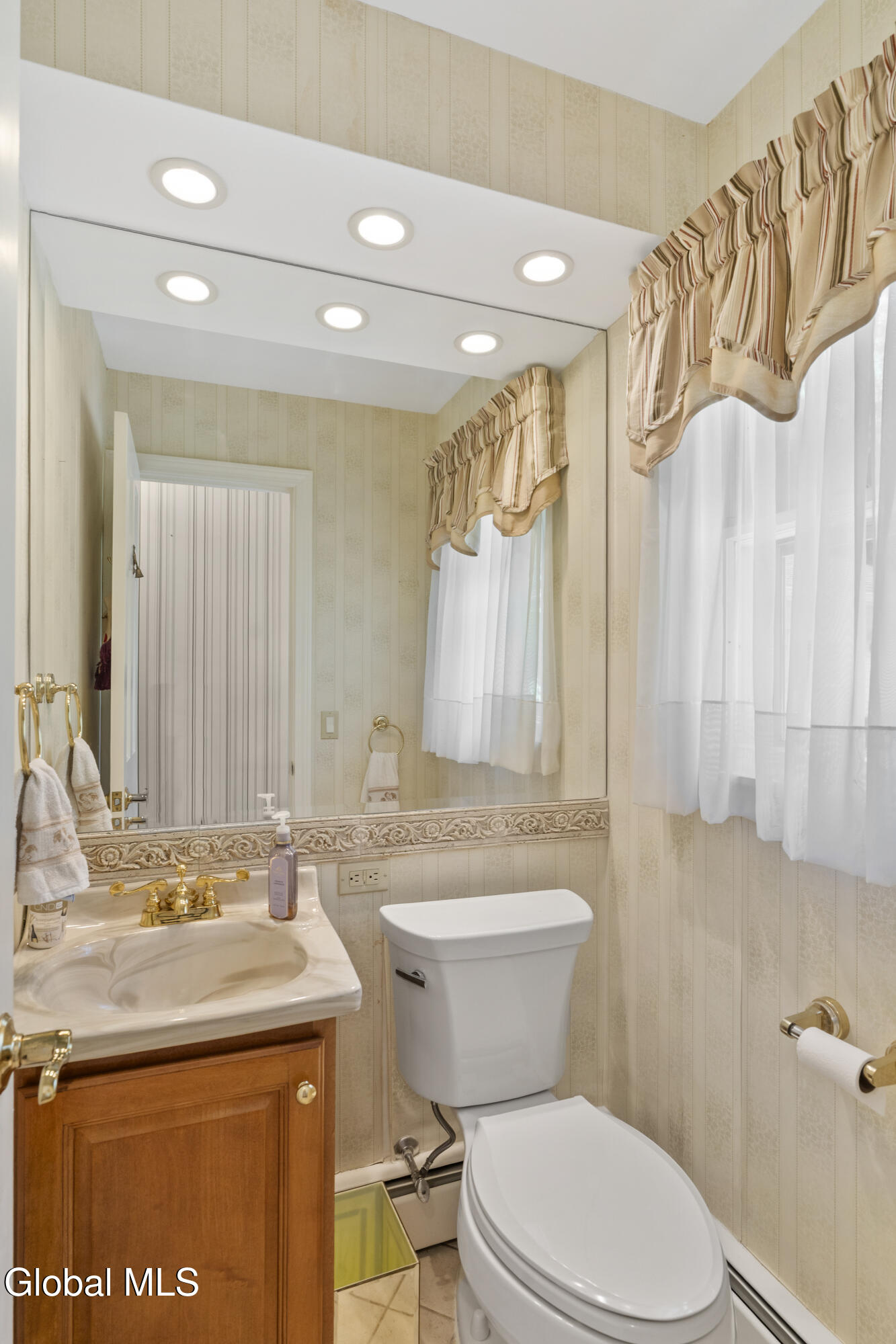 39 Glenridge Road Glenville NY 12302
