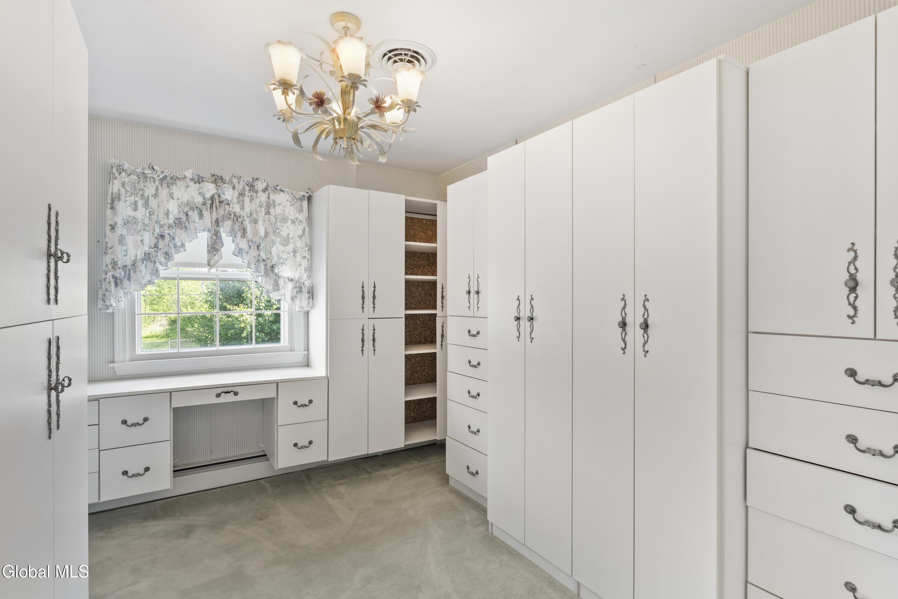 39 Glenridge Road Glenville NY 12302