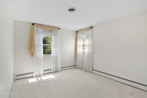 39 Glenridge Road Glenville NY 12302