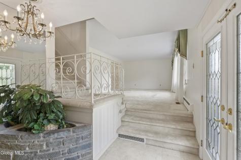 39 Glenridge Road Glenville NY 12302