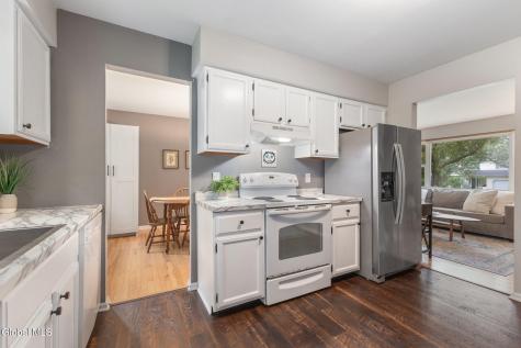 15 Longmeadow Drive Delmar NY 12054