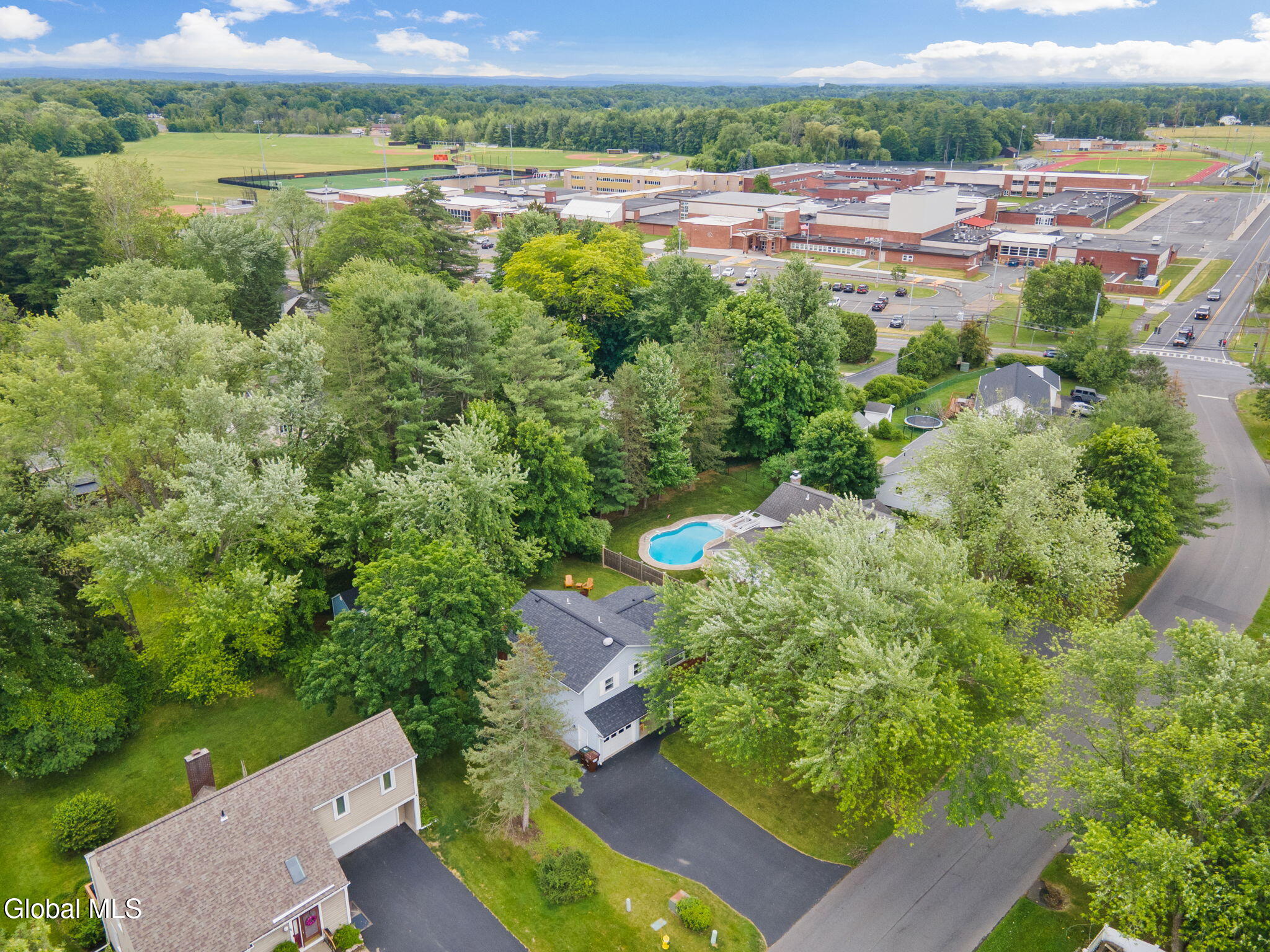 15 Longmeadow Drive Delmar NY 12054
