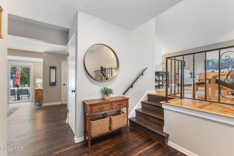 15 Longmeadow Drive Delmar NY 12054