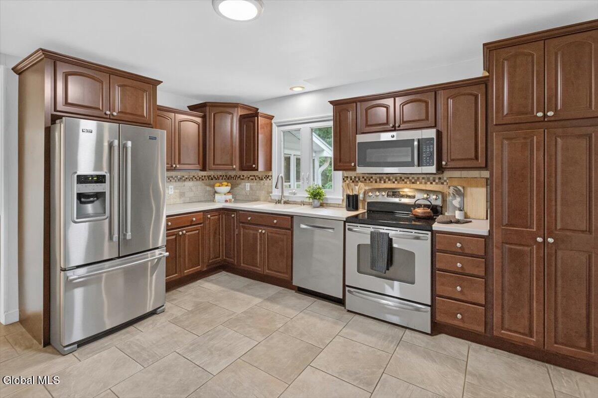 3966 Consaul Road Schenectady NY 12304