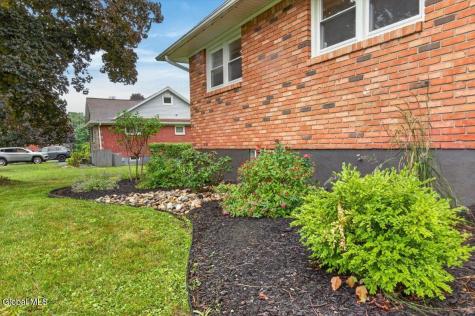 3966 Consaul Road Schenectady NY 12304