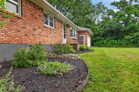 3966 Consaul Road Schenectady NY 12304