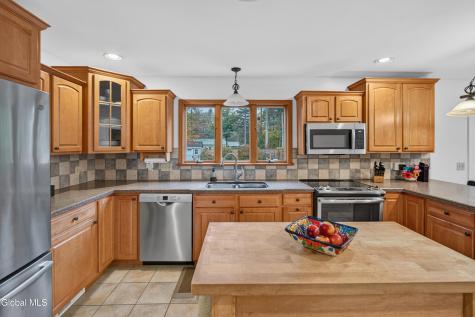14 Sherwood Drive Queensbury NY 12804