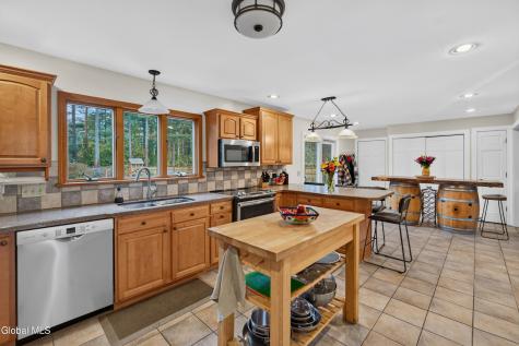 14 Sherwood Drive Queensbury NY 12804