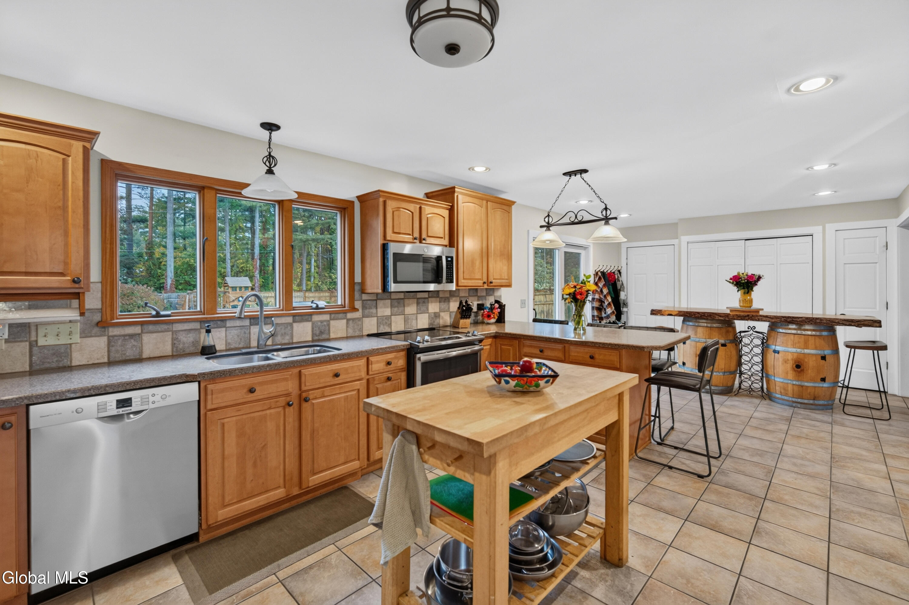 14 Sherwood Drive Queensbury NY 12804