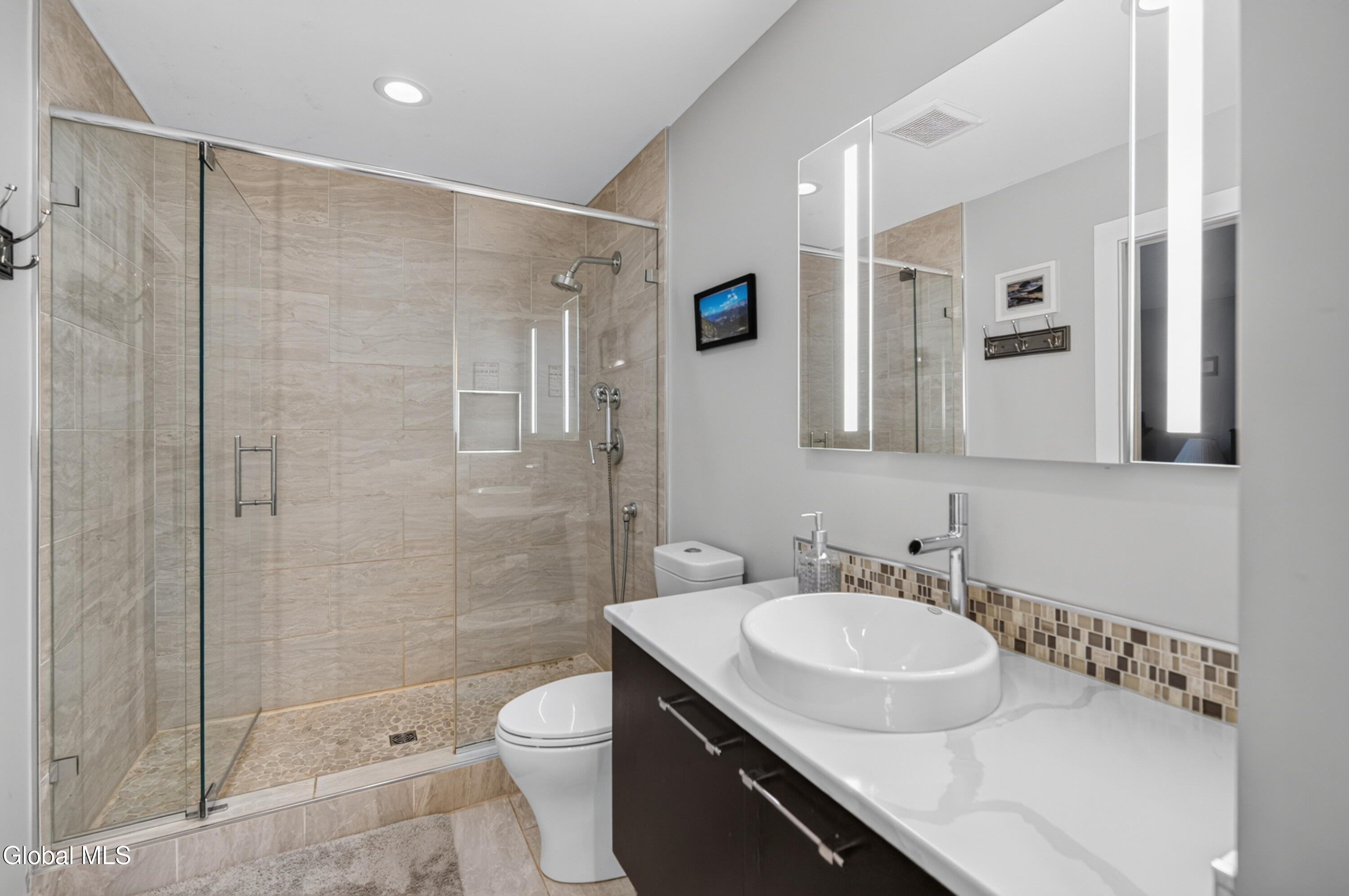 14 Sherwood Drive Queensbury NY 12804