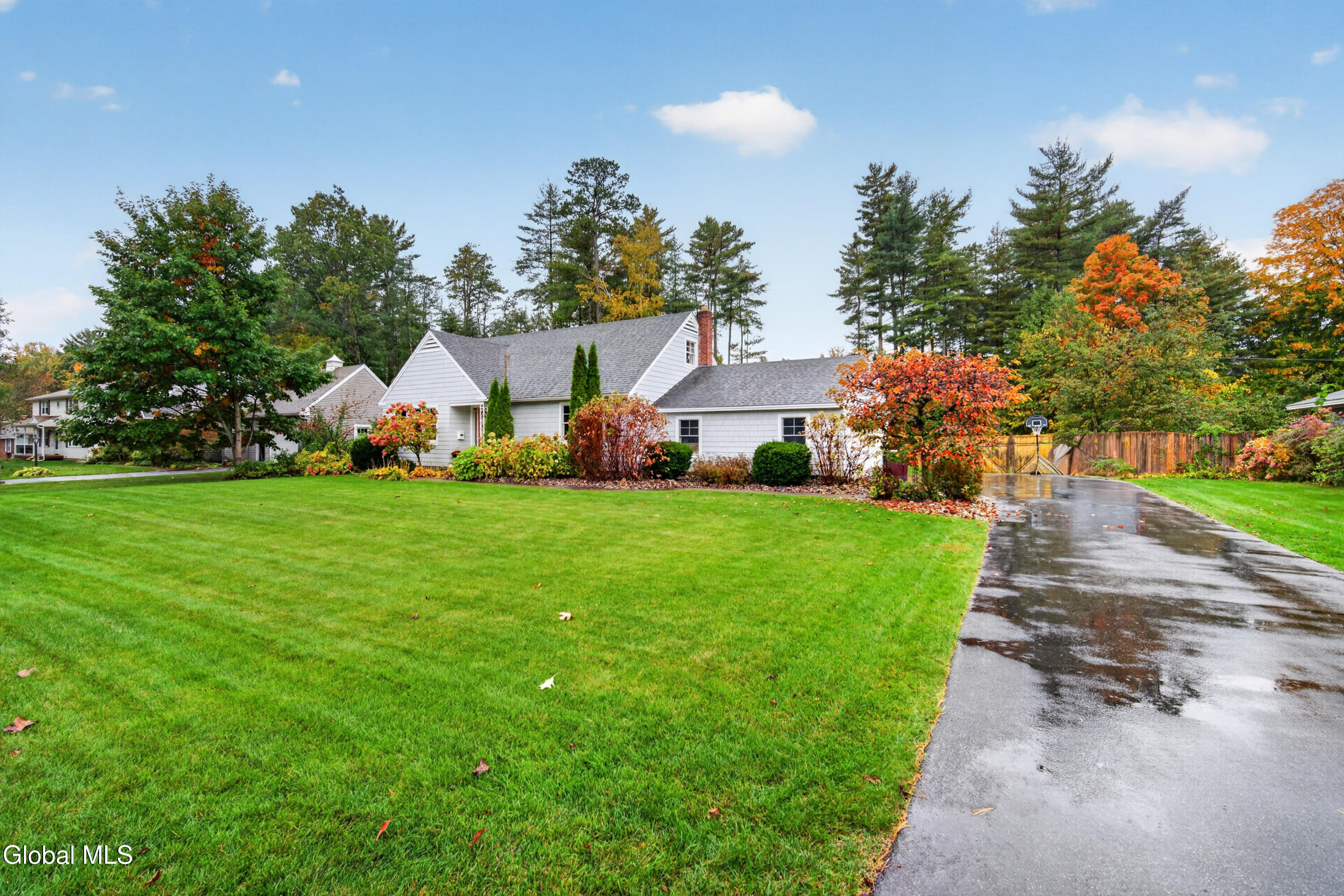 14 Sherwood Drive Queensbury NY 12804