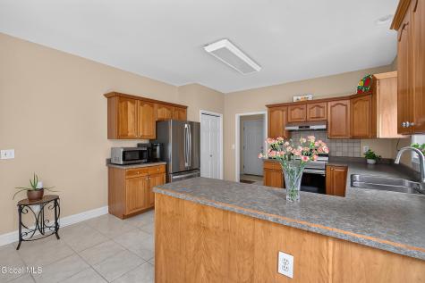 48 Victoria Court Niskayuna NY 12309