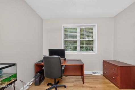 48 Victoria Court Niskayuna NY 12309