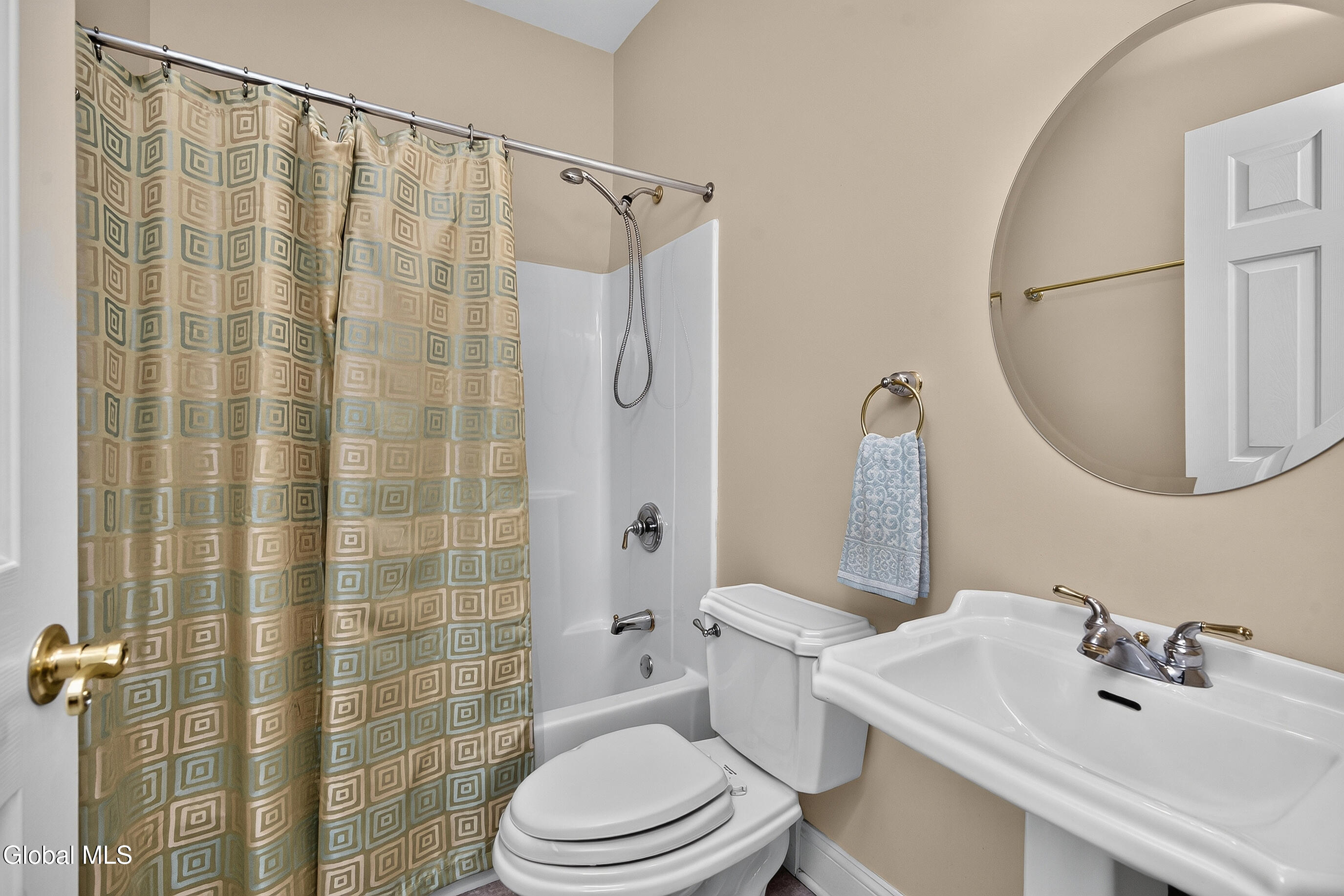 48 Victoria Court Niskayuna NY 12309