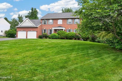 48 Victoria Court Niskayuna NY 12309