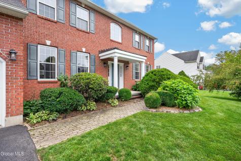 48 Victoria Court Niskayuna NY 12309