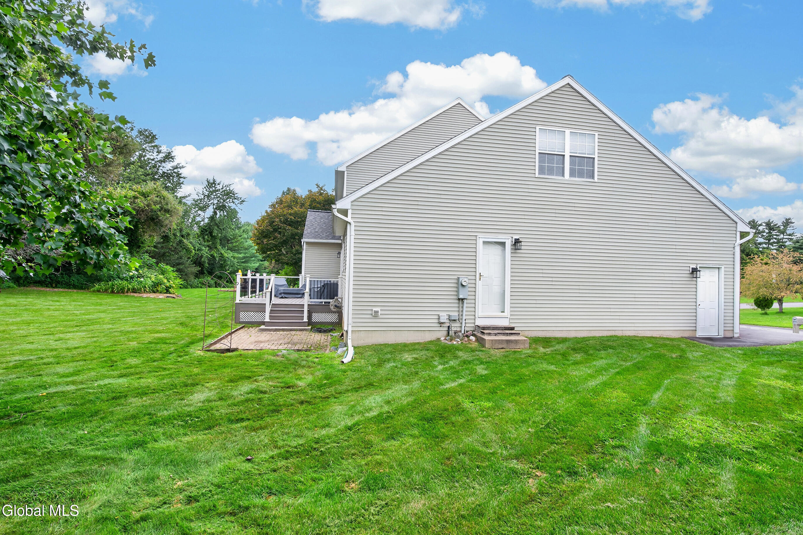 48 Victoria Court Niskayuna NY 12309