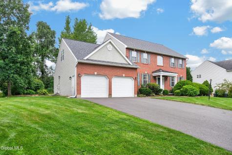 48 Victoria Court Niskayuna NY 12309