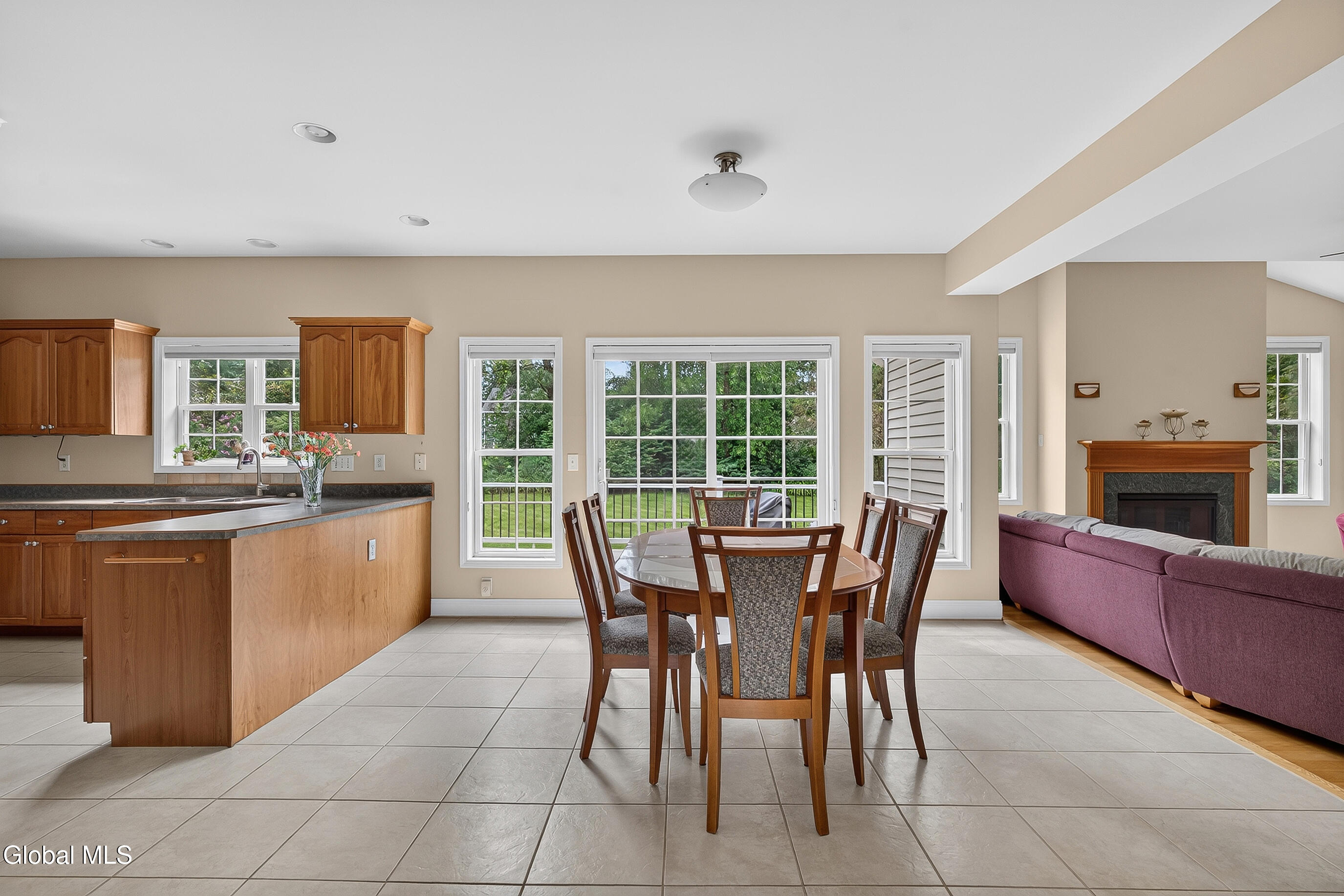 48 Victoria Court Niskayuna NY 12309