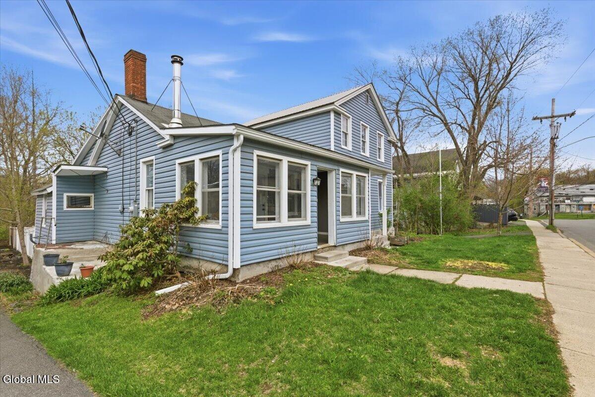 43 Elm Street Nassau NY 12123