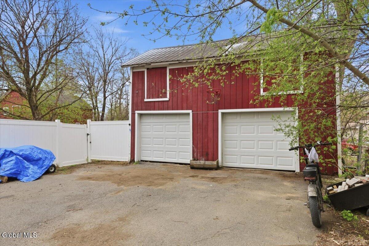 43 Elm Street Nassau NY 12123
