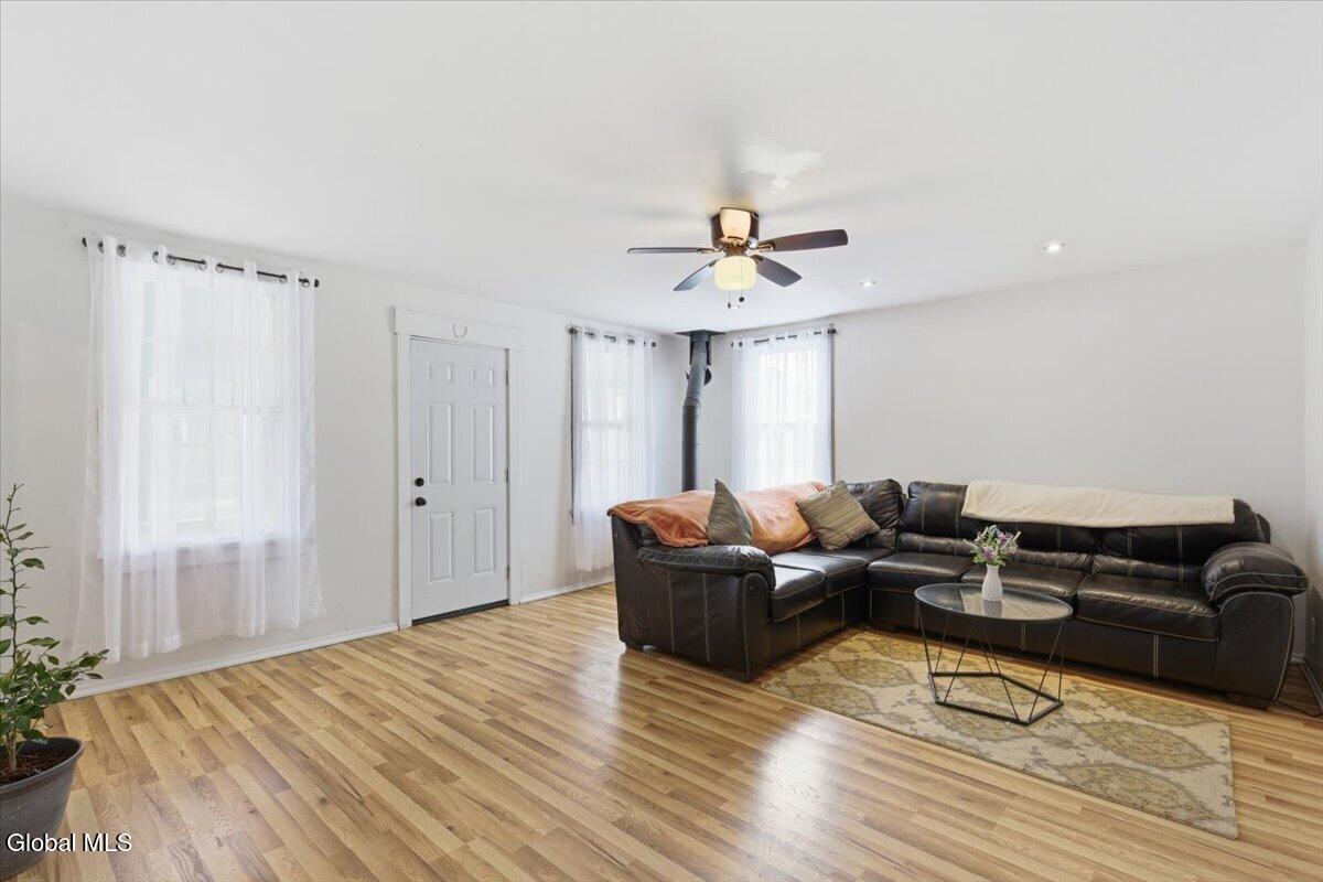 43 Elm Street Nassau NY 12123