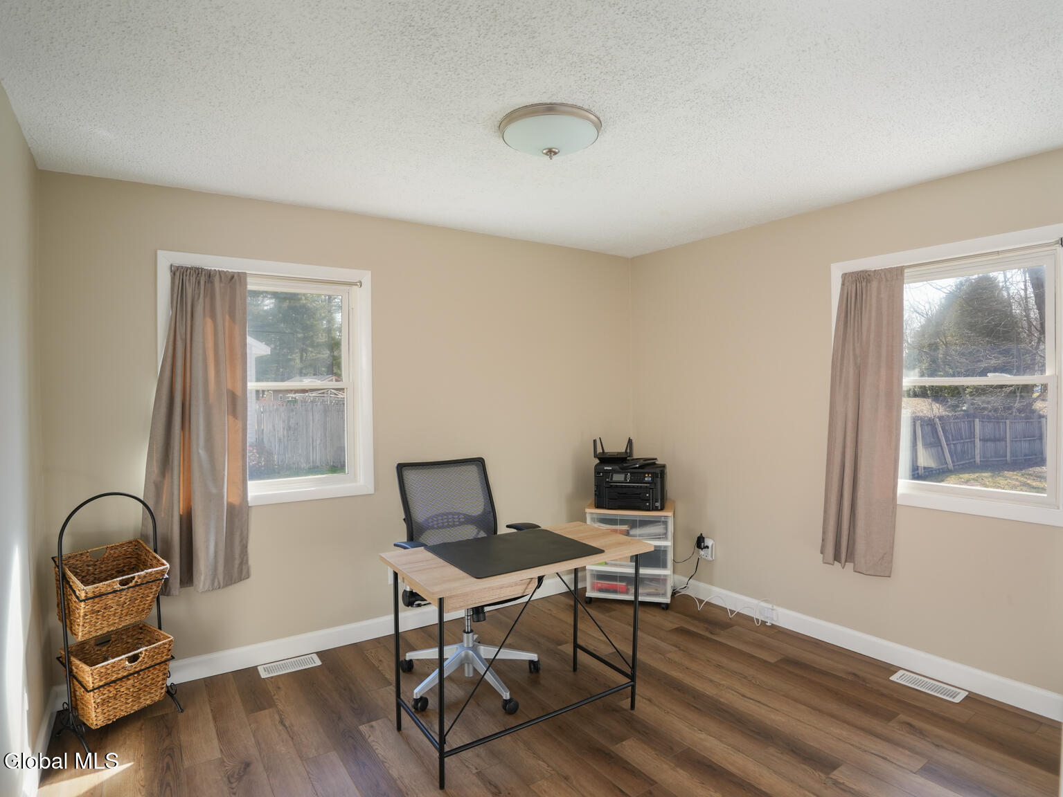 18 Melissa Court Colonie NY 12205