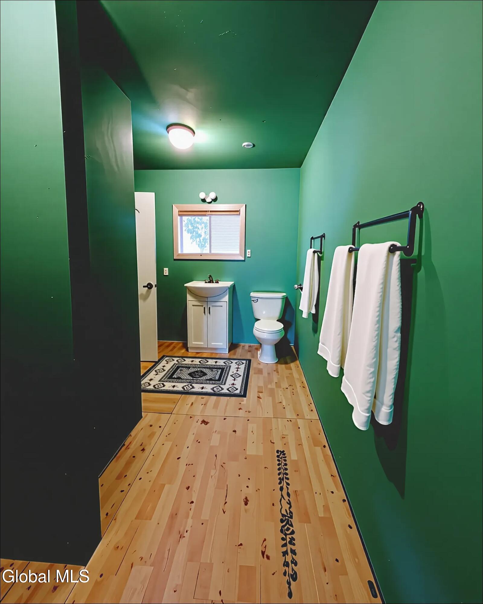 92 Riddle Road Mineville NY 12956