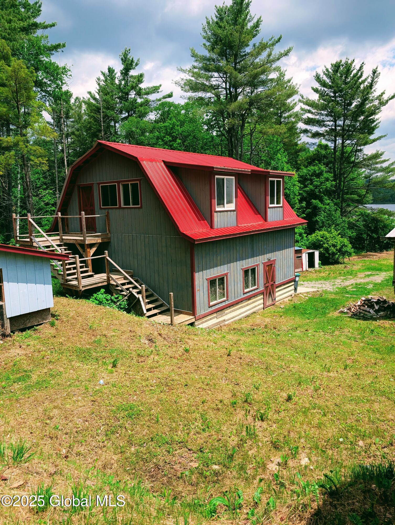 92 Riddle Road Mineville NY 12956