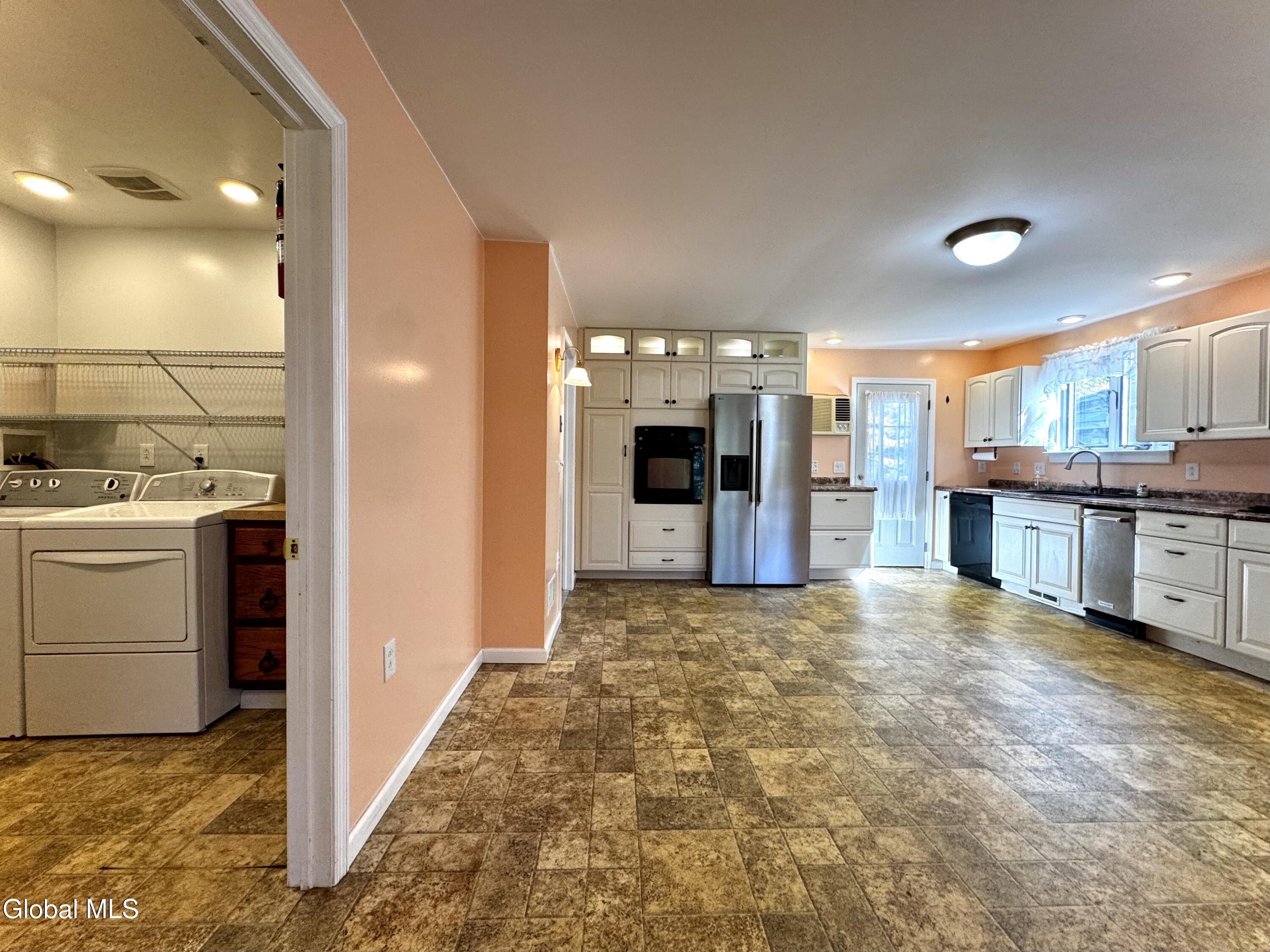 10 Village Street Wynantskill NY 12198